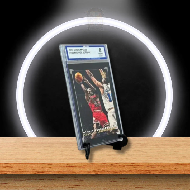 BCW Foldable Card Stand aus schwarzem Kunststoff